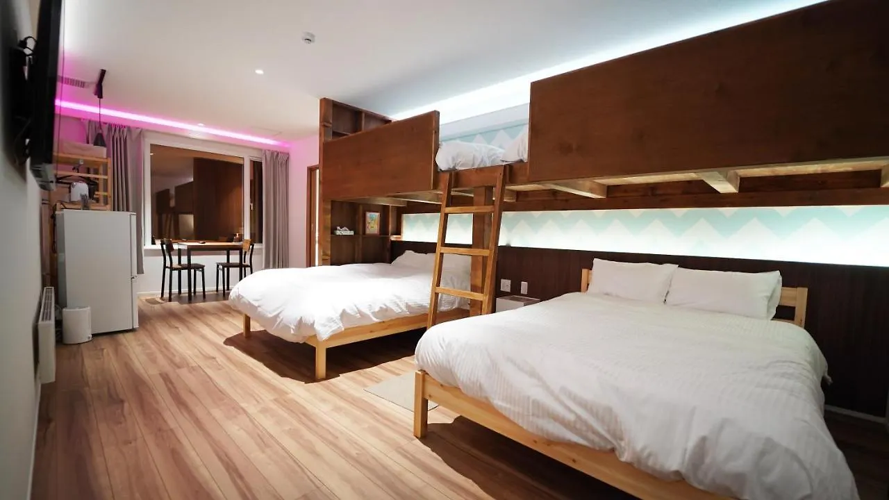 Guest house The Lobs, Rusutsu Hotel Kimobetsu Japan